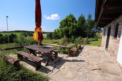 Rouben� chalupa s baz�nem - CHKO Orlick� hory