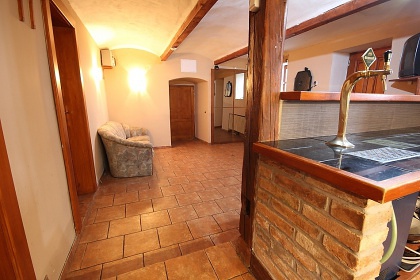 Rouben� chalupa s baz�nem - CHKO Orlick� hory