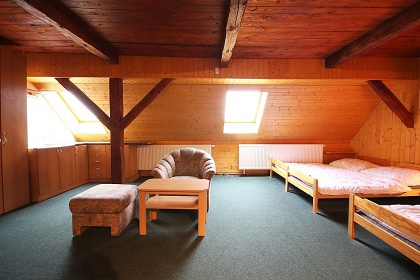 Rouben� chalupa s baz�nem - CHKO Orlick� hory