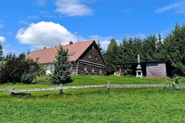 Chalupa s baz�nem - samota v CHKO Orlick� hory