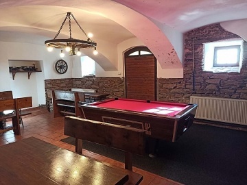 Chalupa s baz�nem - samota v CHKO Orlick� hory