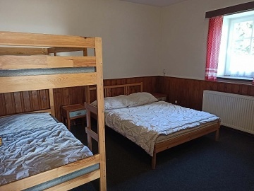 Chalupa s baz�nem - samota v CHKO Orlick� hory