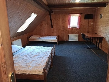 Chalupa s baz�nem - samota v CHKO Orlick� hory