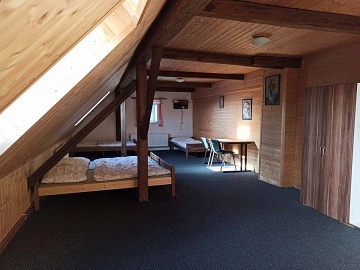 Chalupa s baz�nem - samota v CHKO Orlick� hory