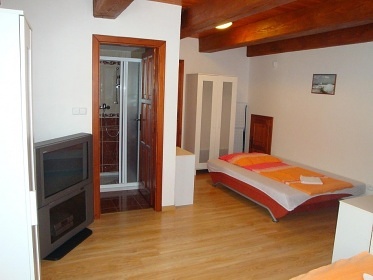 Wellness roubenka s bazénem - Černý Důl - Krkonoše
