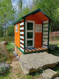 Roubenka �esk� Kanada - Kun�ak - hrad Land�tejn