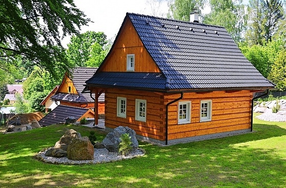 Roubenky U veverky - Lomy - Kunak - . Kanada (Roubenky U veverky - Lomy - Kunak - . Kanada)