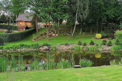 Roubenka �esk� Kanada - Kun�ak - hrad Land�tejn