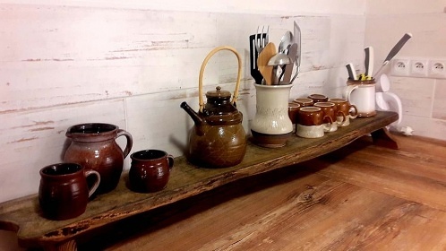 Chalupa s baznem u pehrady Vr - Svratka