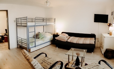 D�m u jezera - Thermalpark Dunajsk� Streda