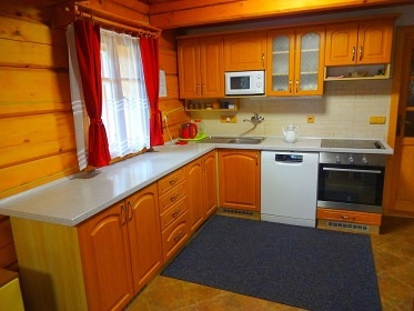 Roubenka s baz�nem - Term�ln� park Velk� Losiny