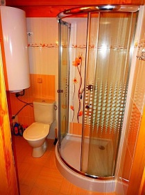 Roubenka s baz�nem - Term�ln� park Velk� Losiny