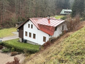 Chalupa Luisino údolí - Strážné - Dolní Dvůr