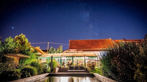 Chalupa bazn a vinn sklpek - Nov Mlny - Plava