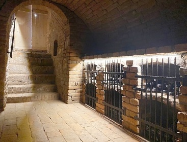 Chalupa bazn a vinn sklpek - Nov Mlna - Plava