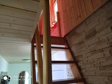 Chata u �eky Oh�e - hrad Per�tejn - Doupovsk� hory