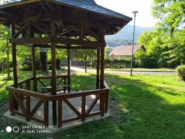 Chata u eky Ohe - Pertejn - Doupovsk hory