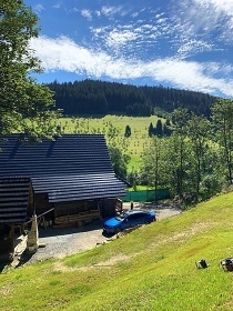 Valask roubenka s baznem - jezero Jezern