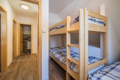 Valask roubenka - prodn jezero Jezern