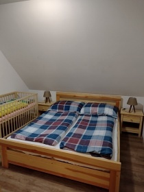 Valask roubenka s baznem - jezero Jezern