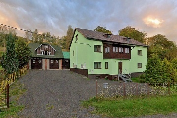 Rodinn chalupa s baznem - Jizersk magistrla