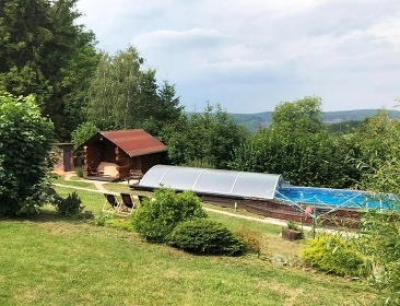 Chata baz�n a sauna - hrad Bouzov - Jev��ko