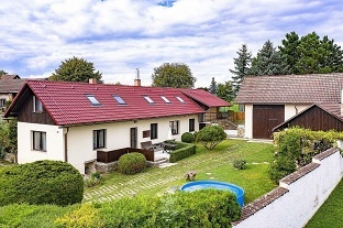 Chalupa s baznem - Habry - Sesk pehrada