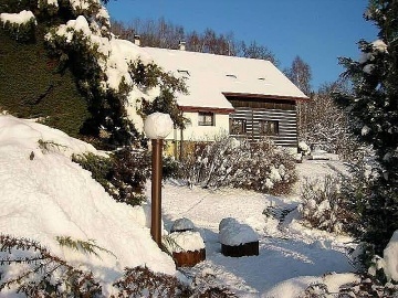 Chalupa s baz�nem - Jizersk� hory a �esk� r�j