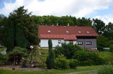 Chalupa s baz�nem - Jizersk� hory a �esk� r�j