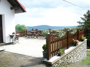 Chalupa s baz�nem - Jizersk� hory a �esk� r�j