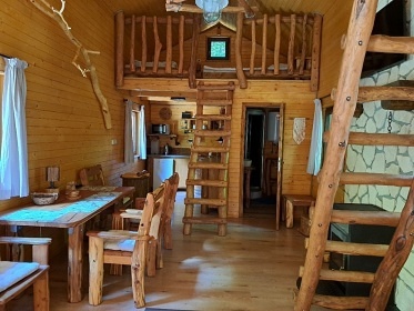 Srubov chata u pehrady Vranov - Stbrn ztoka