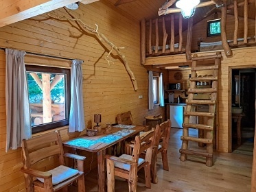 Srubov chata u pehrady Vranov - Stbrn ztoka