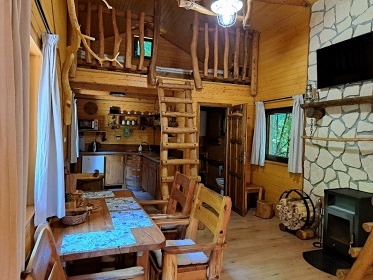 Srubov chata u pehrady Vranov - Stbrn ztoka