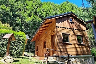 Srubová chata u přehrady Vranov - Stříbrná zátoka