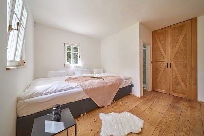 Chalupa v �dol� �eky �py - �ern� hora - Krkono�e