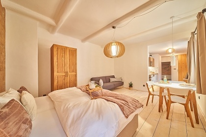 Chalupa v �dol� �eky �py - �ern� hora - Krkono�e