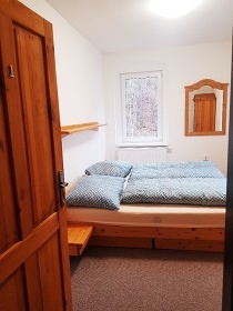 Chalupa u p�ehrady Fl�je - Kru�nohorsk� magistr�la