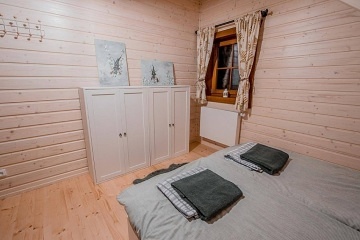 Roubenka u lesa - Kr�lick� Sn�n�k - Doln� Morava