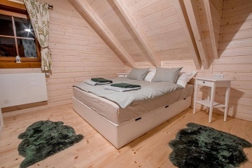 Roubenka u lesa - Kr�lick� Sn�n�k - Doln� Morava