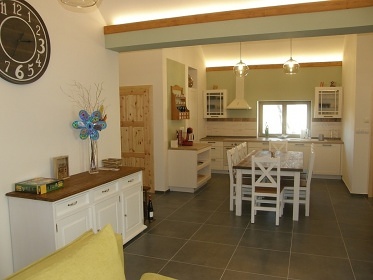 Chalupa Plava a vinn sklep - Stolov hora