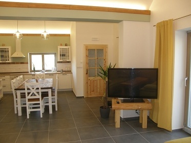 Chalupa Plava a vinn sklep - Stolov hora