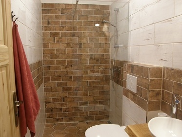 Chalupa Plava a vinn sklep - Stolov hora