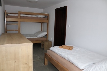 Chalupa CHKO Moravsk kras - bazn a kon