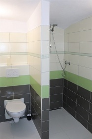 Chalupa CHKO Moravsk kras - bazn a kon