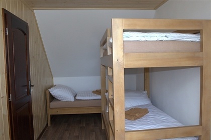 Chalupa CHKO Moravsk kras - bazn a kon