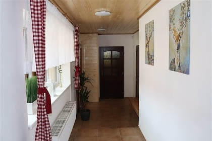 Chalupa CHKO Moravsk kras - bazn a kon