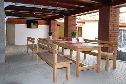 Chalupa CHKO Moravsk kras - bazn a kon