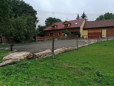 Chalupa CHKO Moravsk kras - bazn a kon