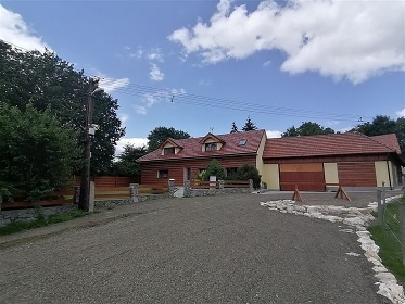 Chalupa CHKO Moravsk kras - bazn a kon