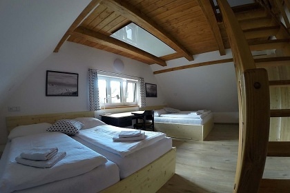 Chata Jizerskohorsk� magistr�la - Jizersk� hory